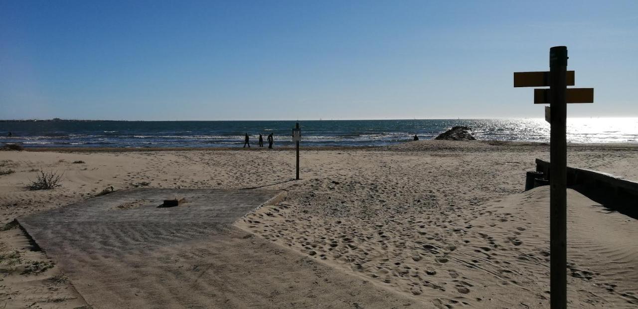 Grau Du Roi T2 Calme, Acces Plage + Parking Le Grau-du-Roi Dış mekan fotoğraf